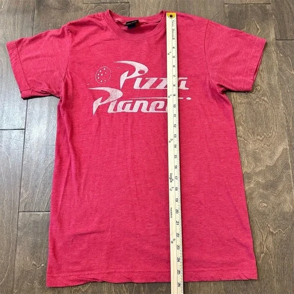 Disney Pixar Toy Story Pizza Planet Red T-Shirt Unisex Size L - Picture 3 of 7